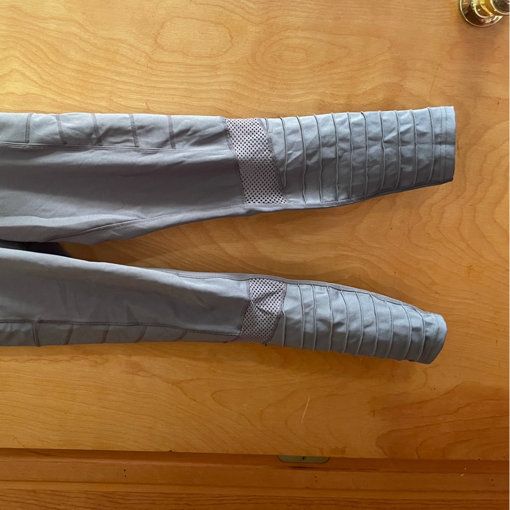 Nicole Miller Sport Leggings